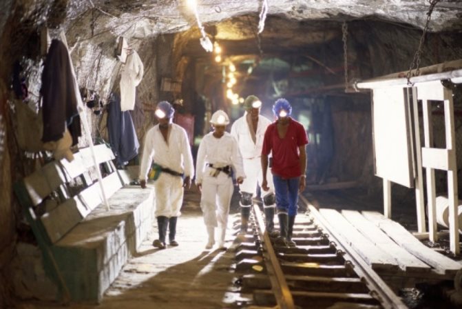 South-Africa-gold-miners