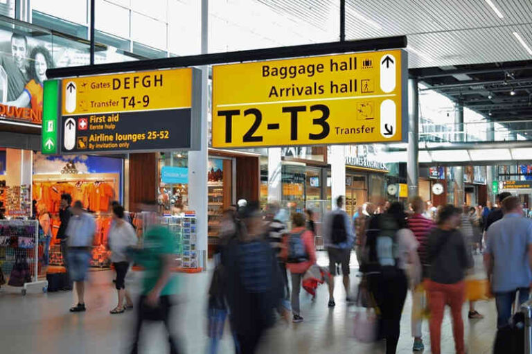 Passengers-transit-airport-terminal