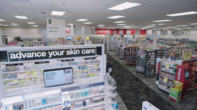 CVS-Health-takes-over-Aetna-insurer